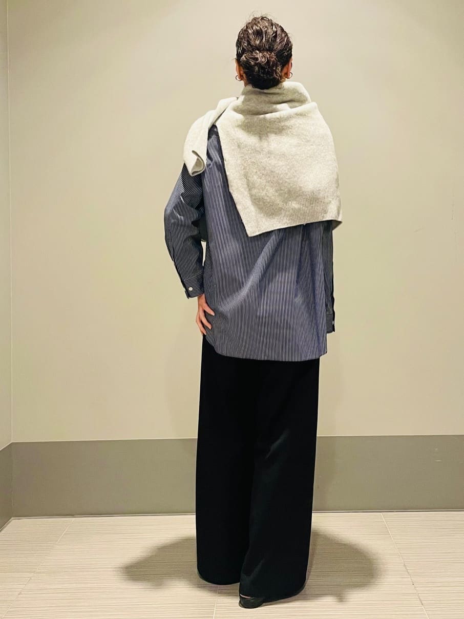 Annさんの「DRESSTERIOR｜◆【通勤/着映え/ウォッシャブル】オーバーシルエット クレリックシャツ」を使ったコーディネート