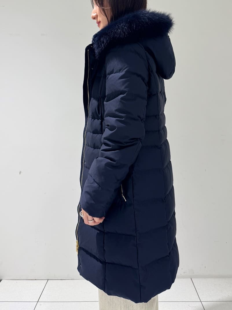 そんさんの「INDIVI｜【名品／撥水／抗菌防臭】ロング丈リサイクルダウンコート」を使ったコーディネート