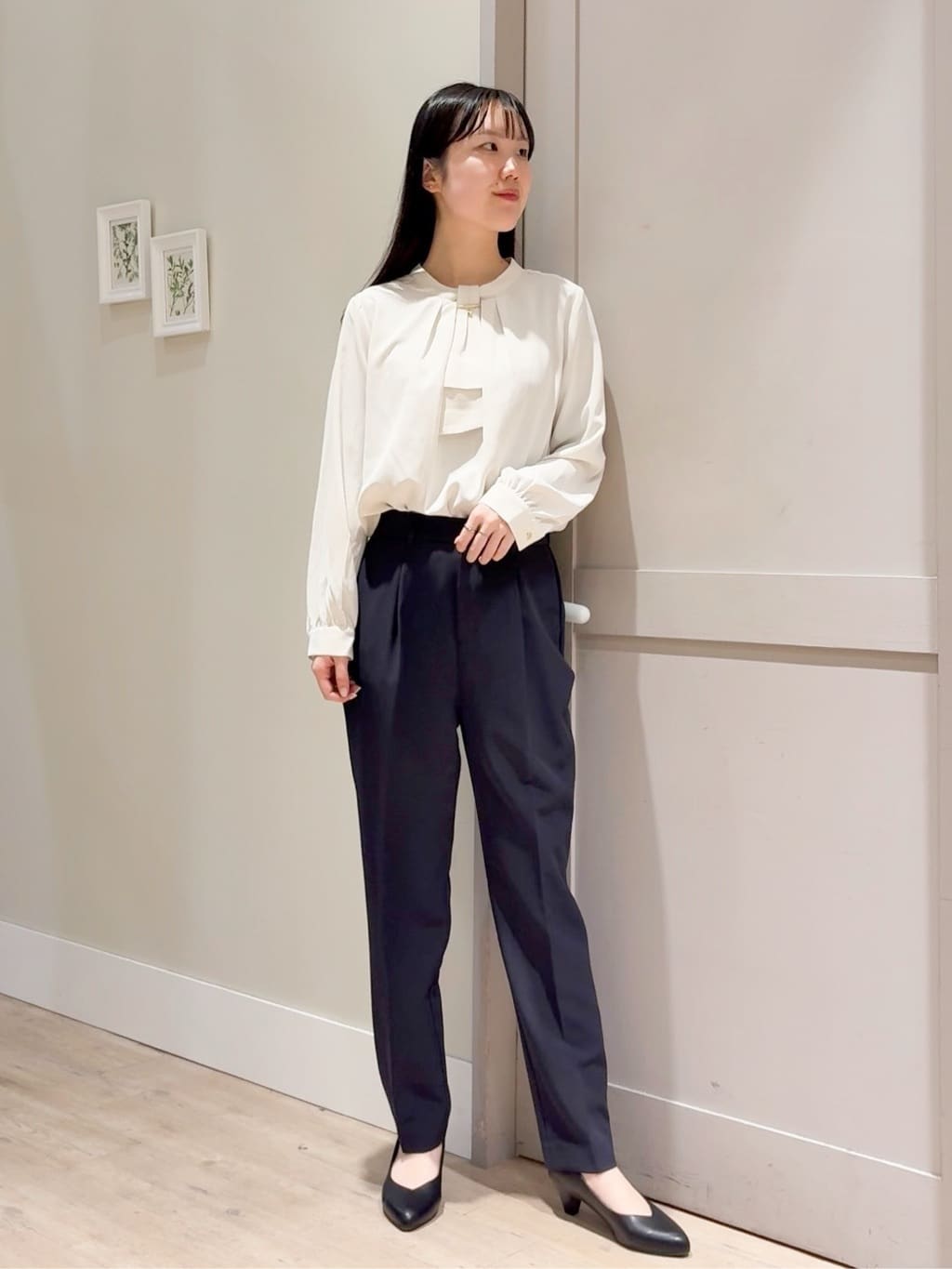 Mayuさんの「grove｜【マシンウォッシュ/防シワ/UVカット】ボウタイブラウス【マルチWAY】」を使ったコーディネート