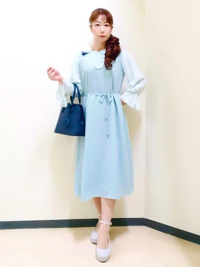 花さんの「Reflect｜【SS-4Lサイズ／付属リボン】スリーブデザインジョーゼットワンピース」を使ったコーディネート