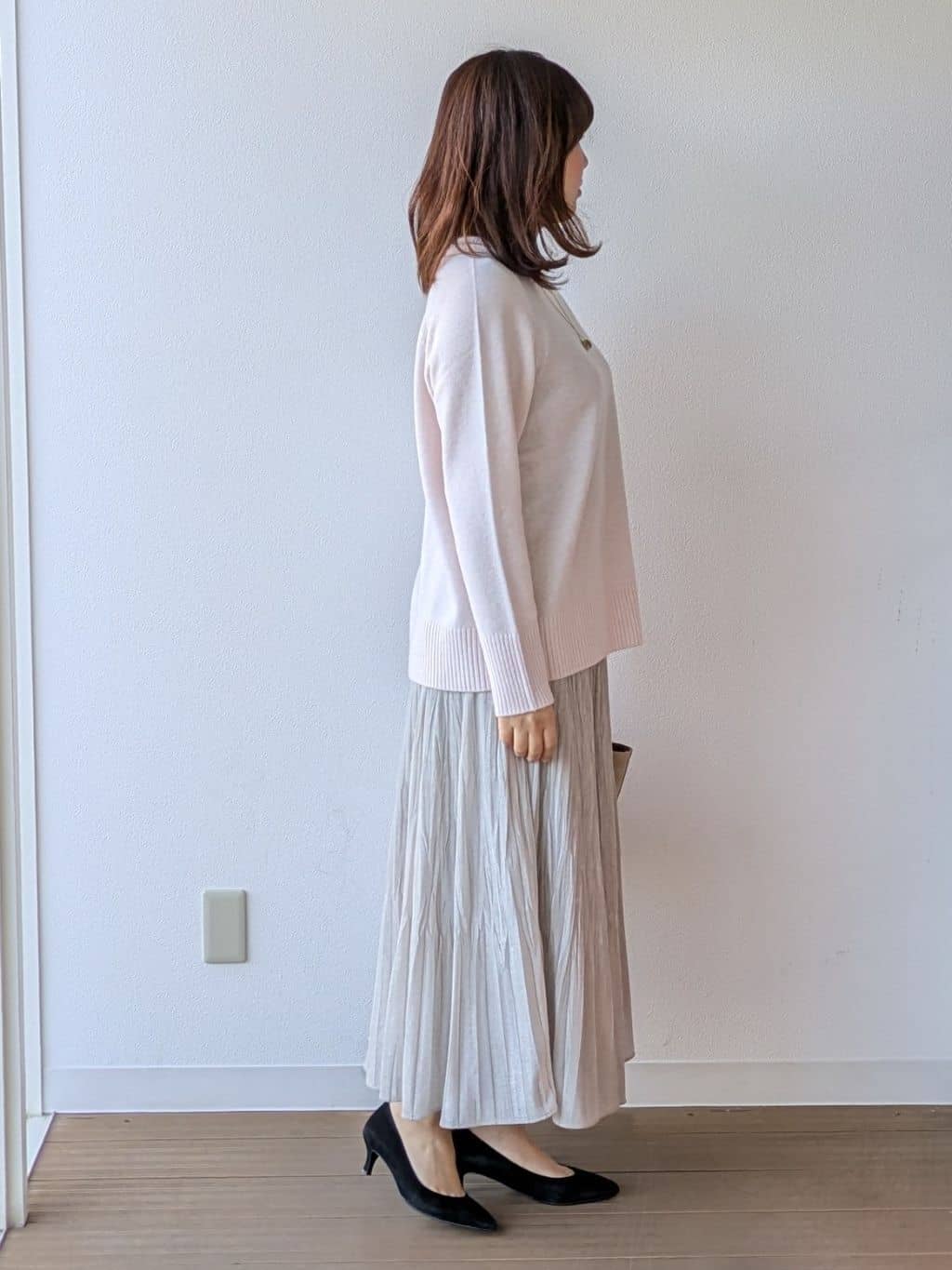 なみきさんの「UNTITLED｜【重ね着もおすすめ/洗える】ウールカシミヤ クルーネックニット」を使ったコーディネート