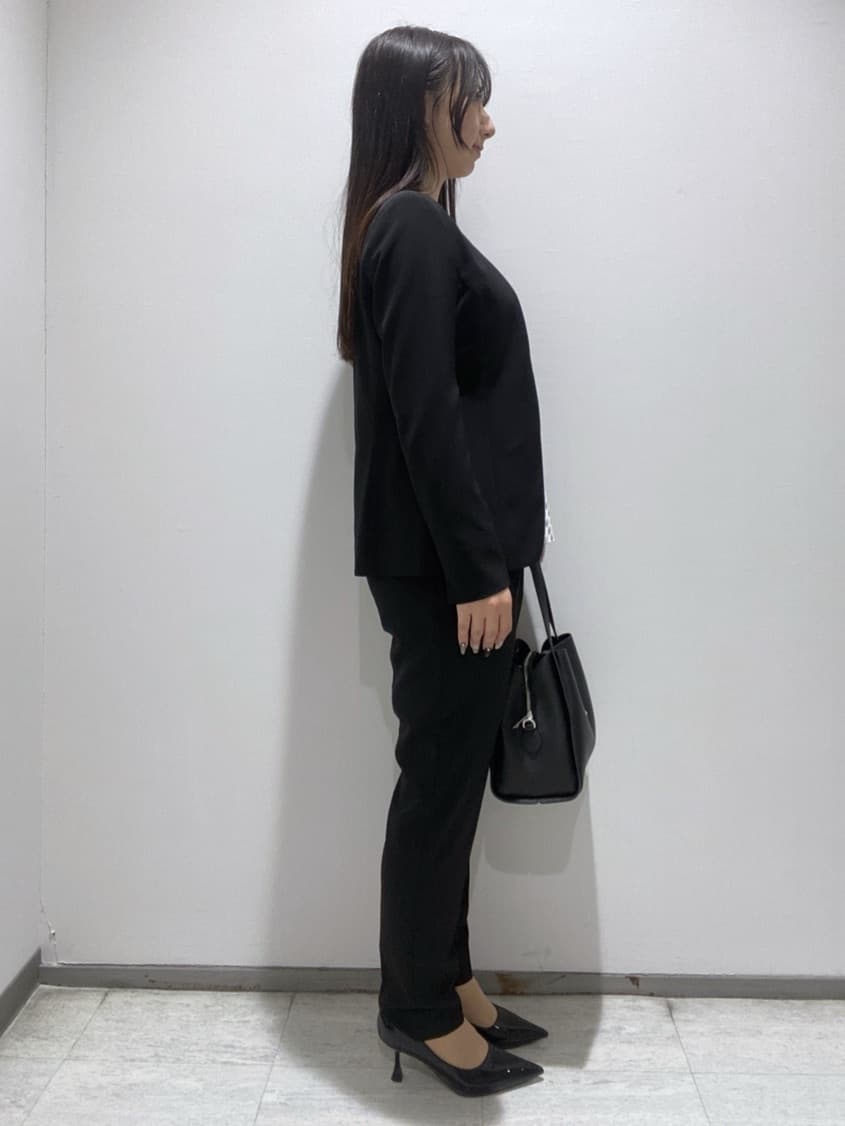 meiさんの「INDIVI｜【ウール混／スーツ】ストレートパンツ」を使ったコーディネート