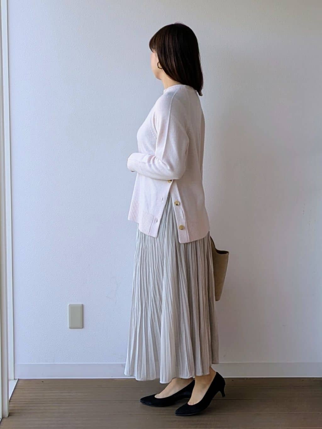 なみきさんの「UNTITLED｜【重ね着もおすすめ/洗える】ウールカシミヤ クルーネックニット」を使ったコーディネート