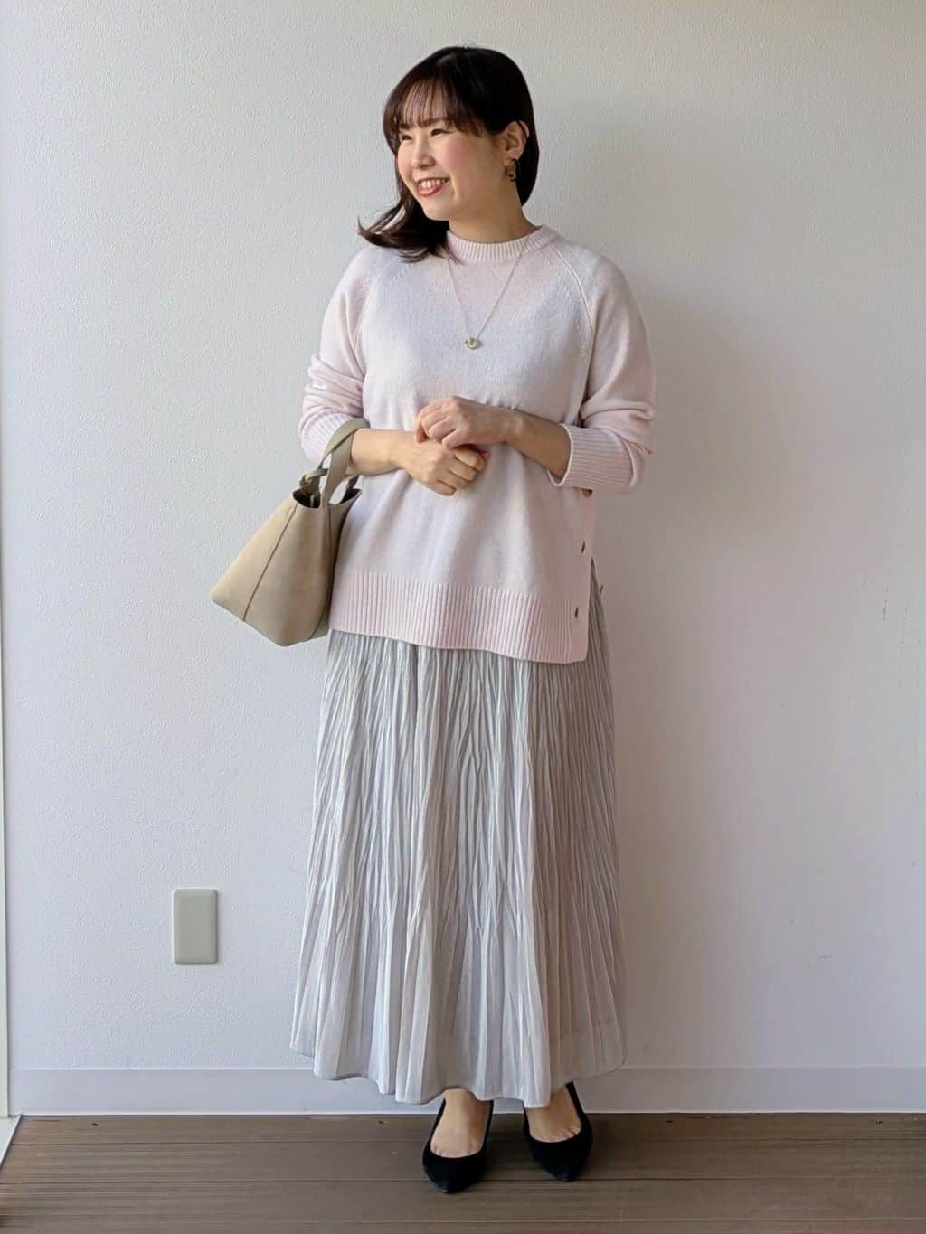 なみきさんの「UNTITLED｜【重ね着もおすすめ/洗える】ウールカシミヤ クルーネックニット」を使ったコーディネート