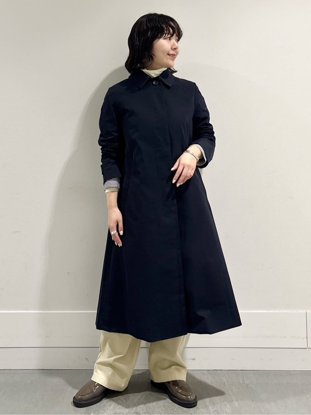 モエカさんの「UNTITLED｜◆【はっ水/洗える】タスランステンカラーコート」を使ったコーディネート