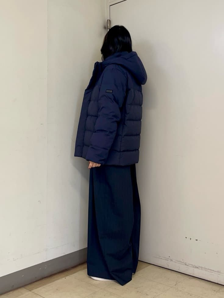 iwさんの「TAKEO KIKUCHI｜カラーコンビ ダウンブルゾン」を使ったコーディネート
