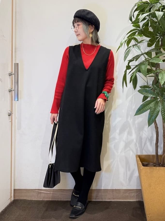 misakiさんの「SHOO･LA･RUE｜【2点セット/洗濯機可】時短でコーデが決まる ジャンドレ+リブインナー」を使ったコーディネート