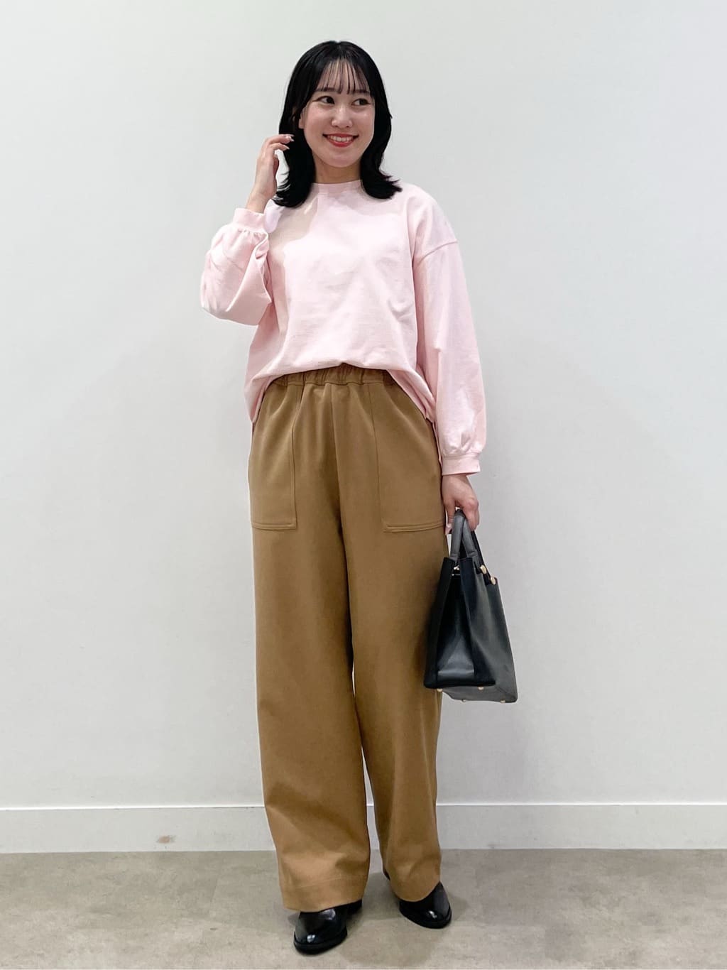 yukariさんの「Dessin｜【360度可愛い・洗える】バックヘンリーカットソー」を使ったコーディネート