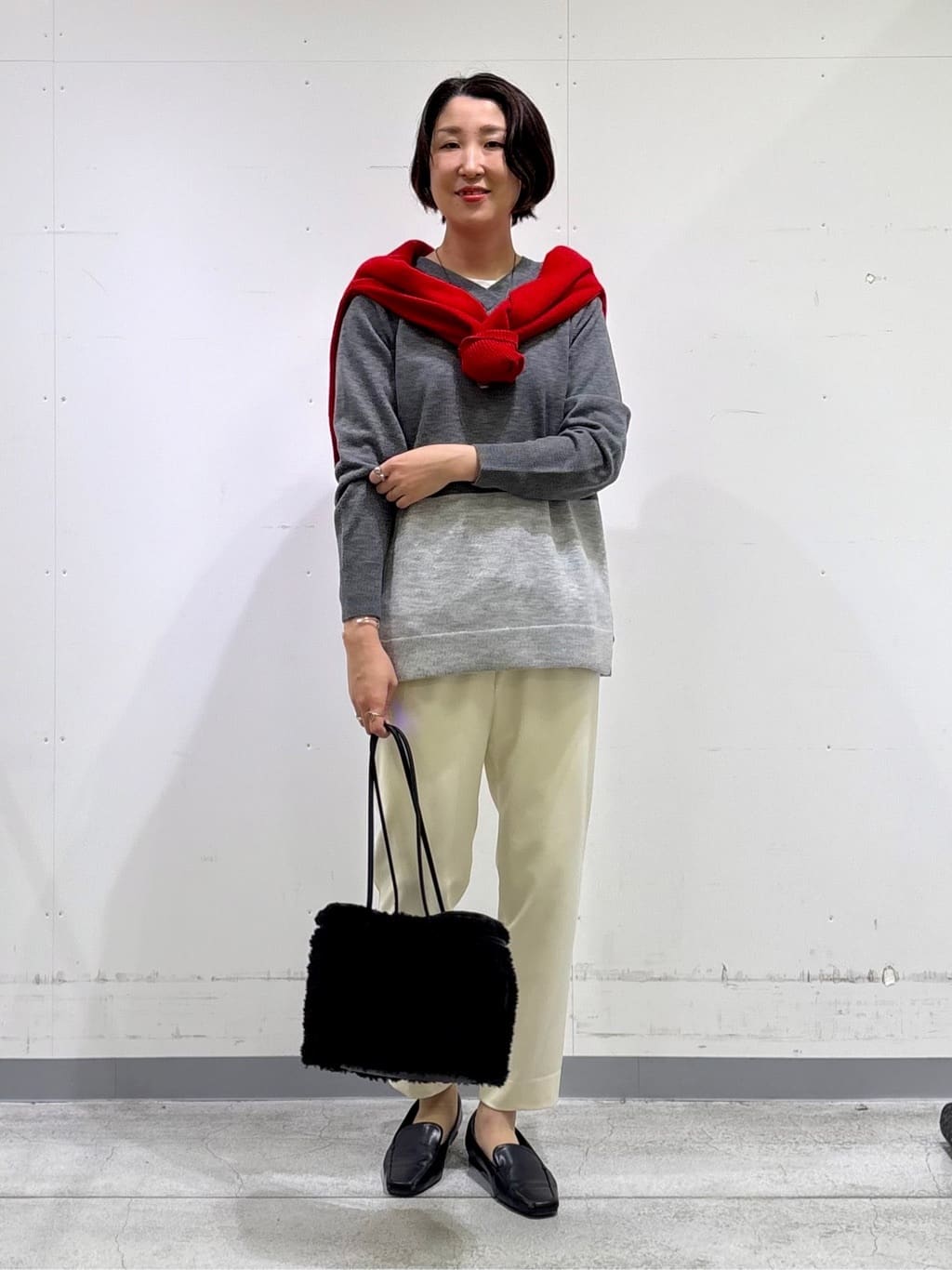 yuriさんの「INDIVI｜【コットン】シャツ切り替えカットソー」を使ったコーディネート