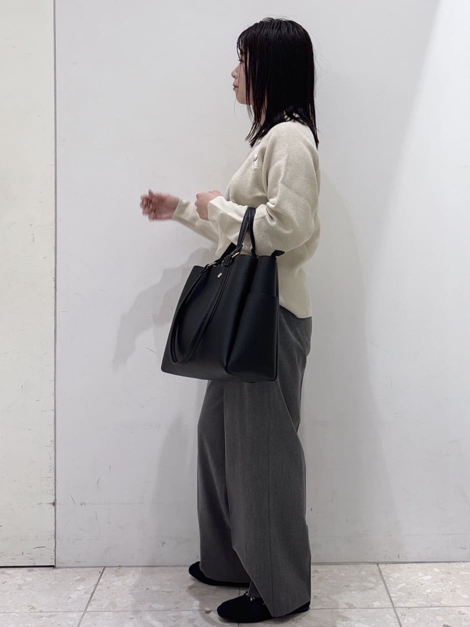 mameさんの「OPAQUE.CLIP｜ヘリンボーンステンカラーコート」を使ったコーディネート