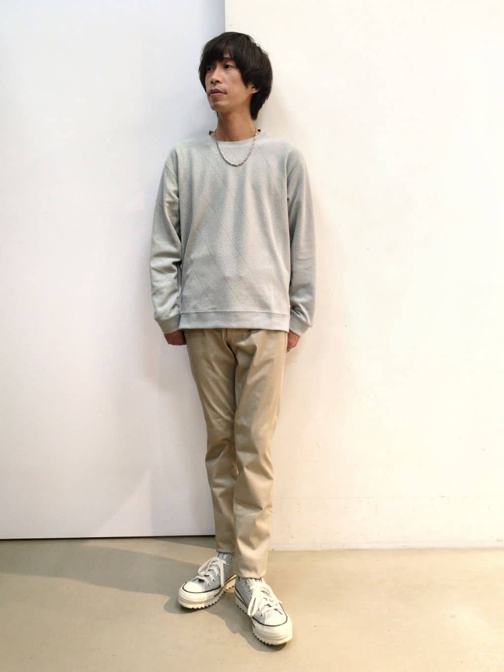 takeさんの「THE SHOP TK｜【季節の変わり目に最適】ニットカーディガン ドライタッチ／軽量」を使ったコーディネート