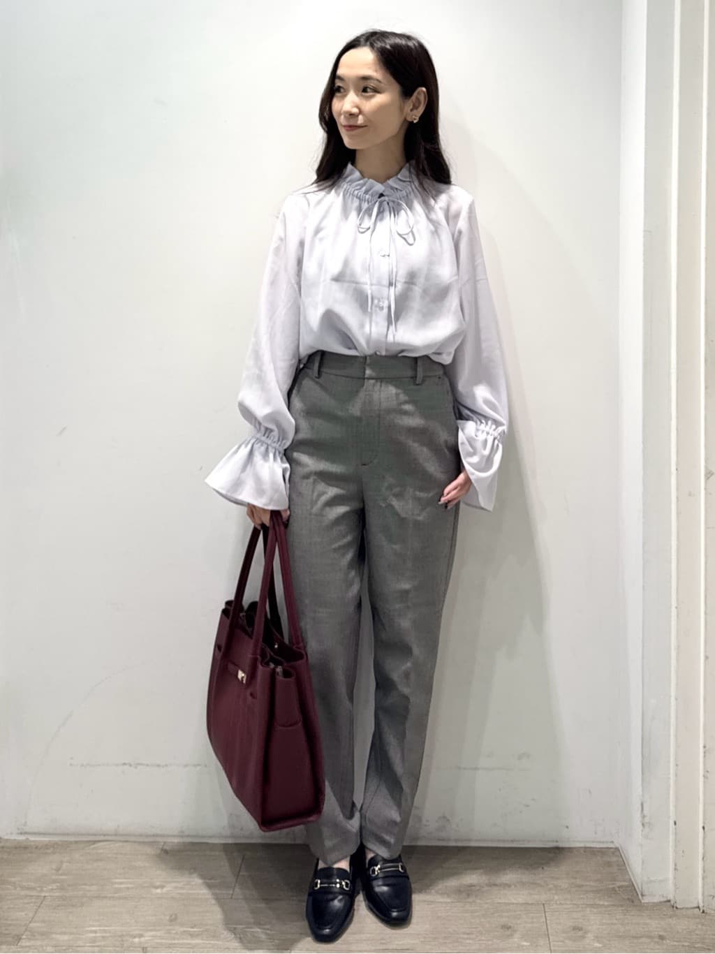 yuicciさんの「OPAQUE.CLIP｜フリルカラーブラウス【洗濯機OK】」を使ったコーディネート