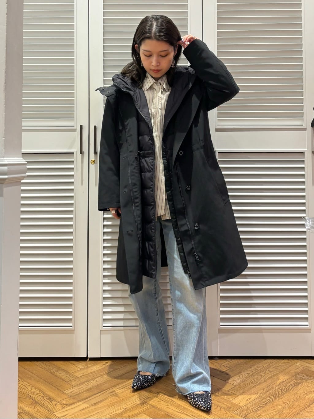 Mgmさんの「DRESSTERIOR｜センタープレス ワイドストレートデニム」を使ったコーディネート