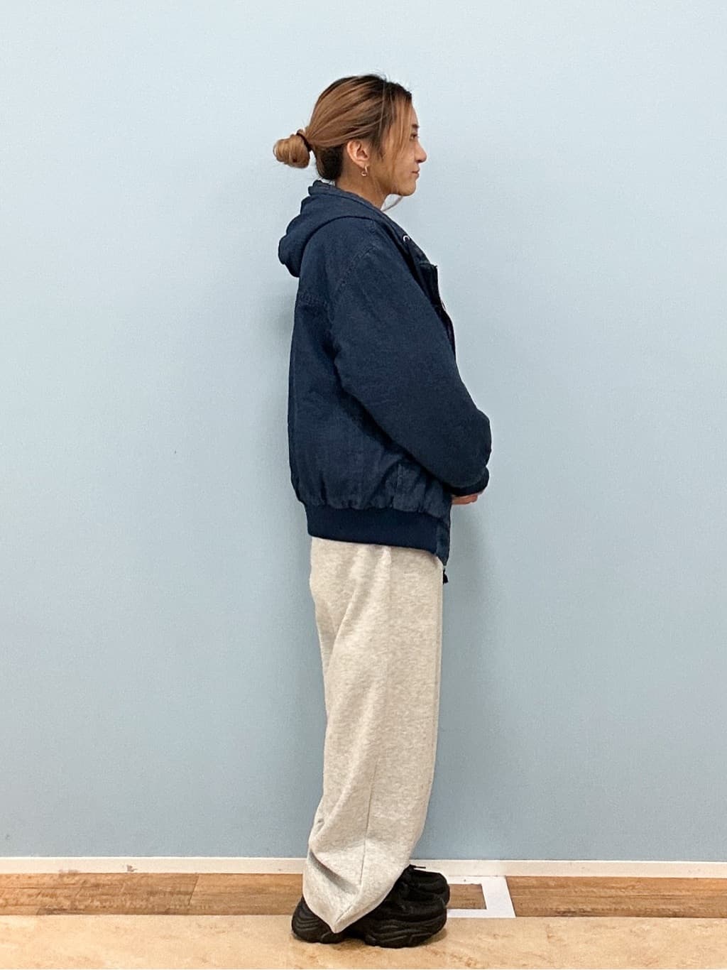 mikoさんの「SHOO･LA･RUE｜【洗濯機可/S-LL】シルエットが変えられる 楽ちんスウェットパンツ」を使ったコーディネート