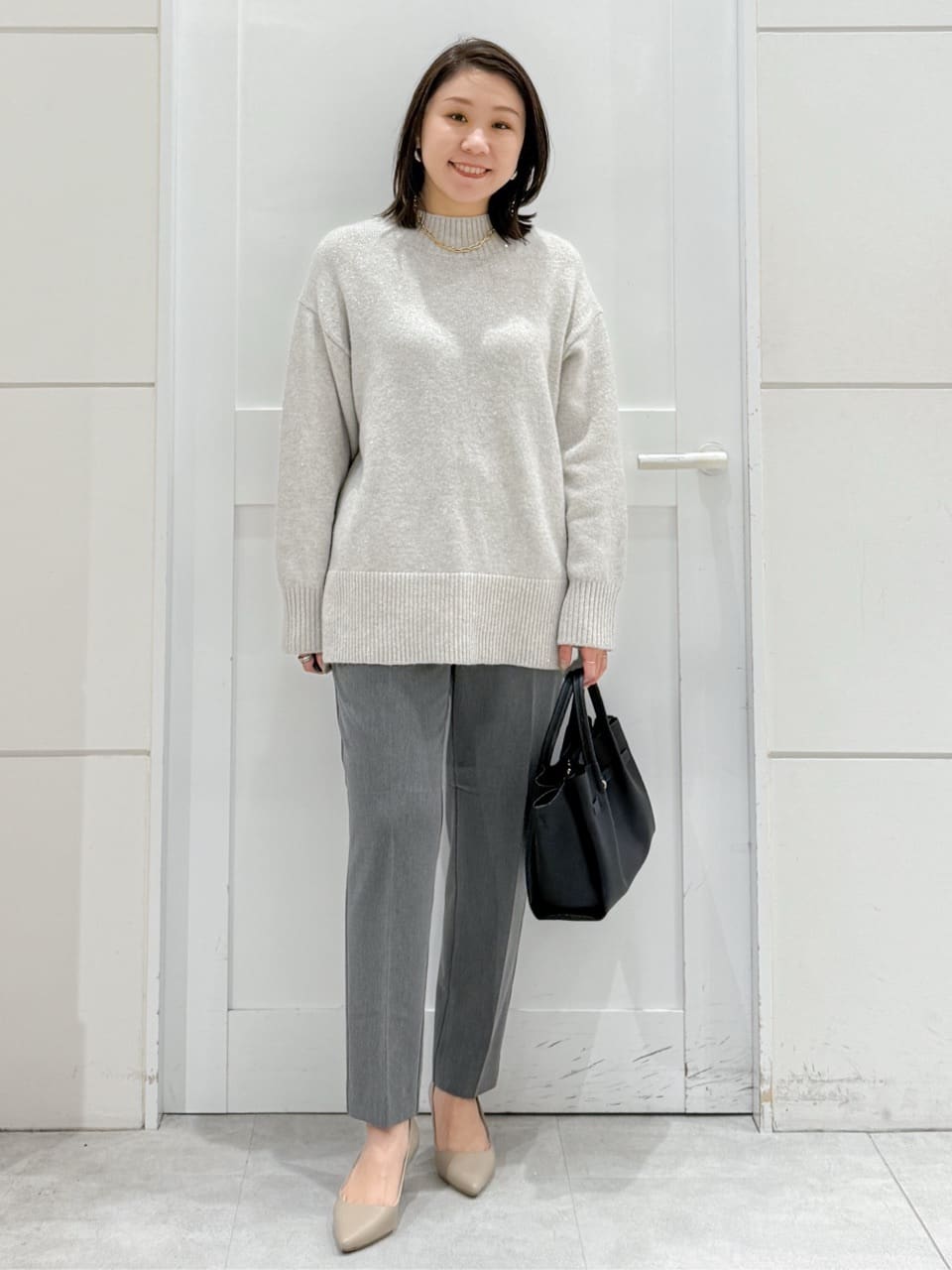 yuka.aさんの「OPAQUE.CLIP｜ウォームタッチ イージーテーパードパンツ【洗濯機洗OK／ストレッチ】」を使ったコーディネート