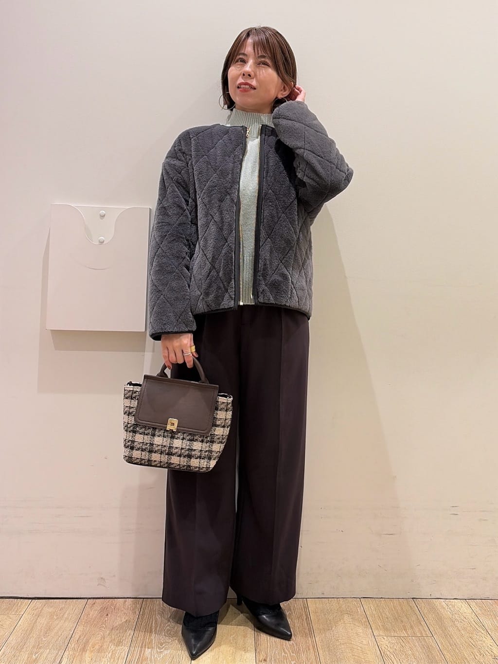 YUKOさんの「index｜選べる2丈 ハイネックカラーミックスラメニット【洗濯機OK】」を使ったコーディネート