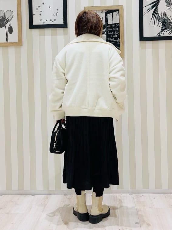 ma_miさんの「SHOO･LA･RUE｜【S-LL】軽くてふんわりあたたかい スライバージャケット」を使ったコーディネート