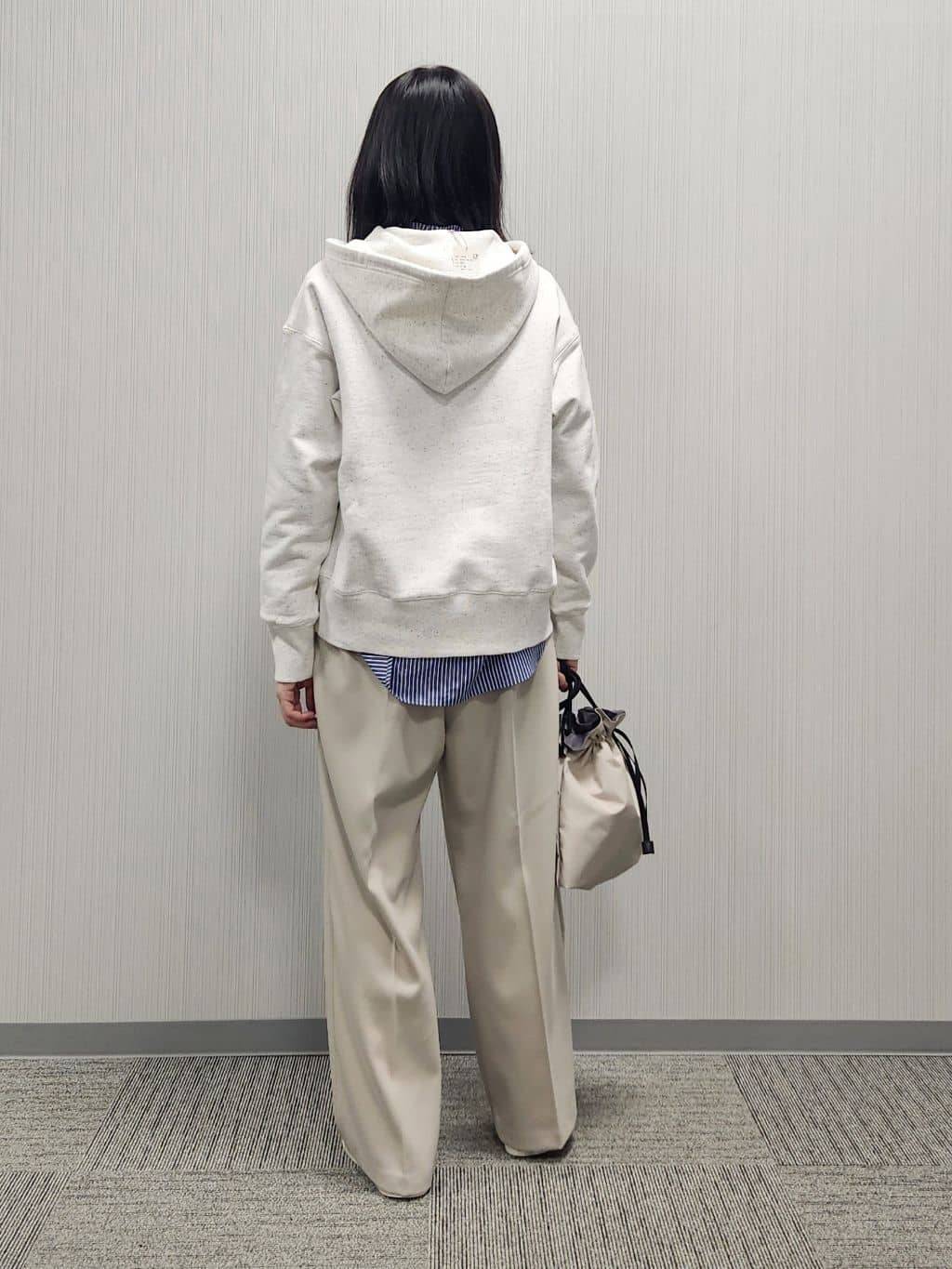 naraさんの「Dessin｜【ユニセックス/洗える】ネップ裏毛フーディートレーナー」を使ったコーディネート