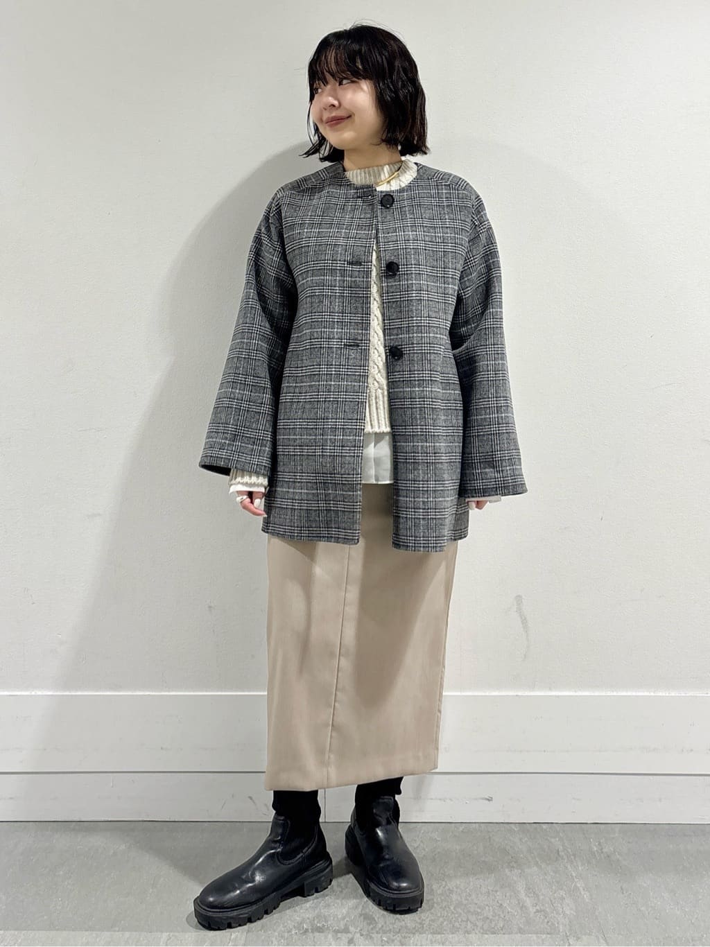 モエカさんの「UNTITLED｜【ミディ丈/軽やか】セミラグランリバー コート」を使ったコーディネート