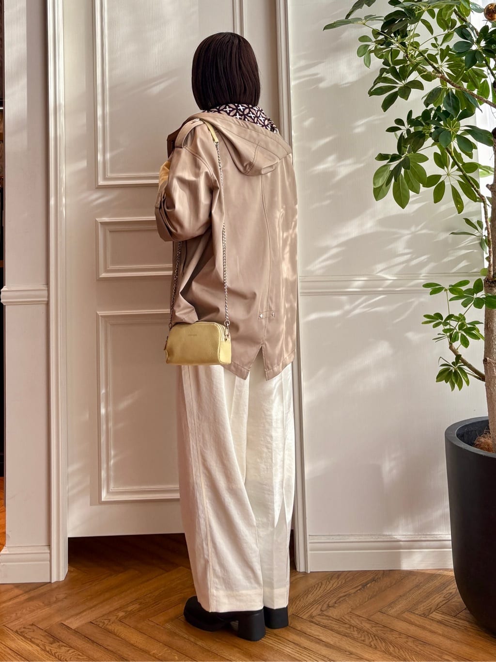 nakaoさんの「DRESSTERIOR｜【ウォッシャブル/撥水素材】Ａライン ショートモッズコート」を使ったコーディネート