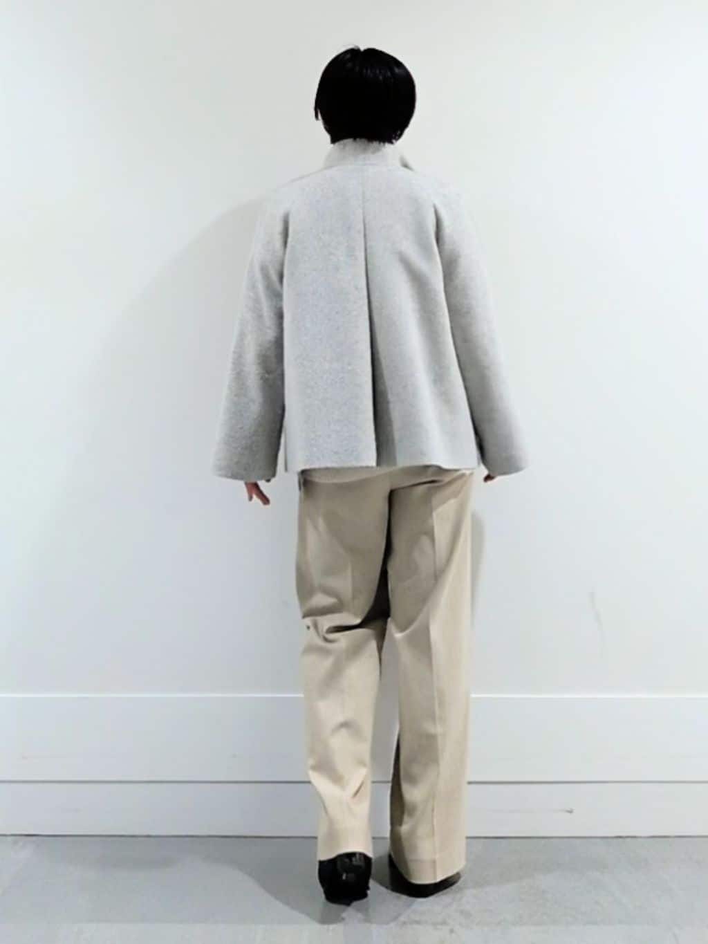 ミズタさんの「UNTITLED｜【スタンドカラー/オンオフ使える】クラシカルツイードコート」を使ったコーディネート