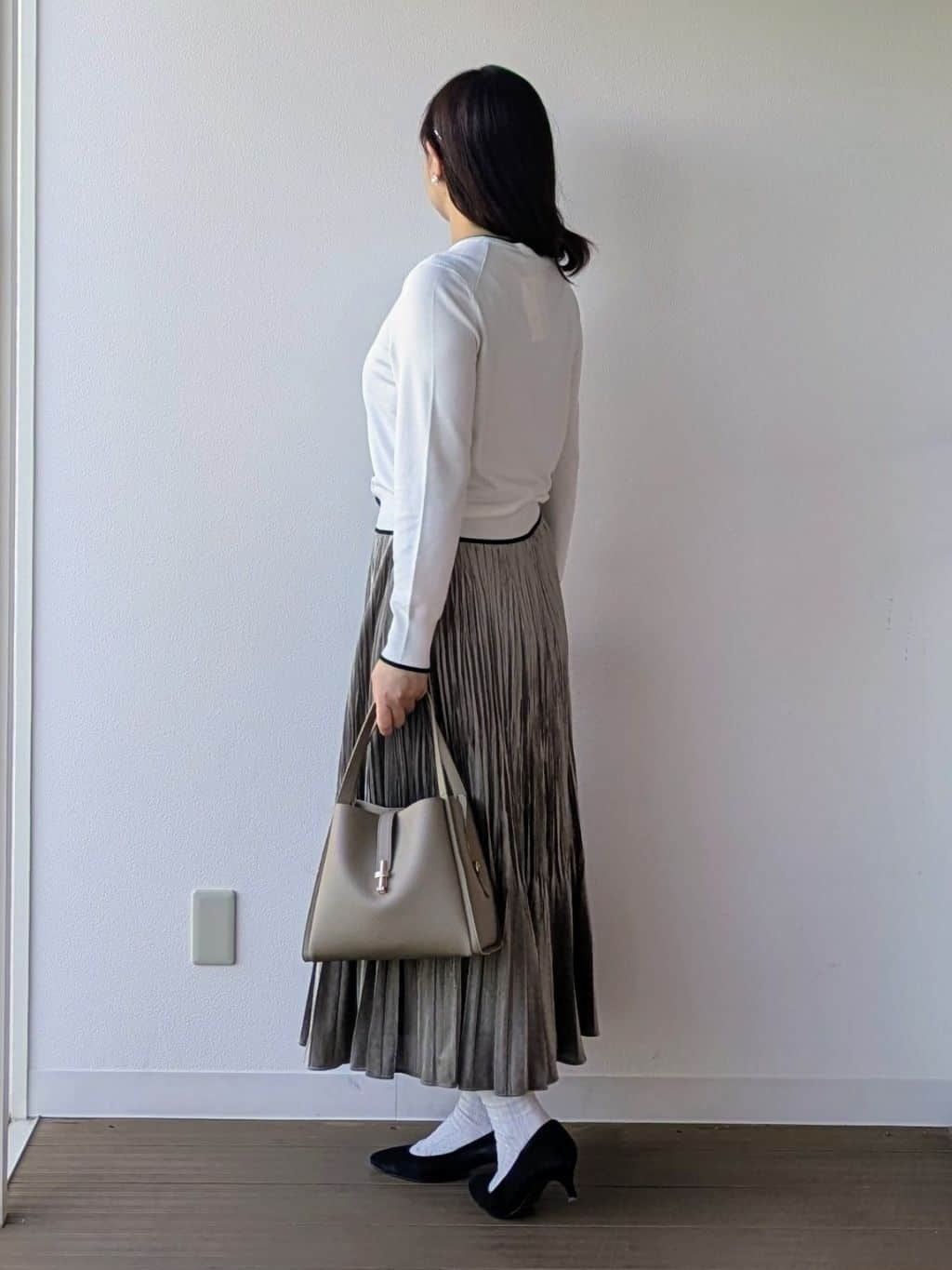 なみきさんの「UNTITLED｜【アンサンブル可/洗える】ウォームスパン カーディガン」を使ったコーディネート
