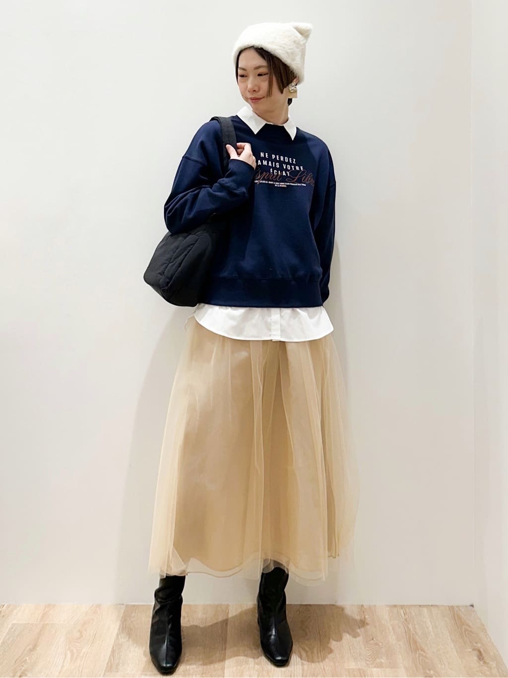 yurieさんの「OPAQUE.CLIP｜ポケット刺繍レギュラーカラーシャツ【洗濯機OK】」を使ったコーディネート