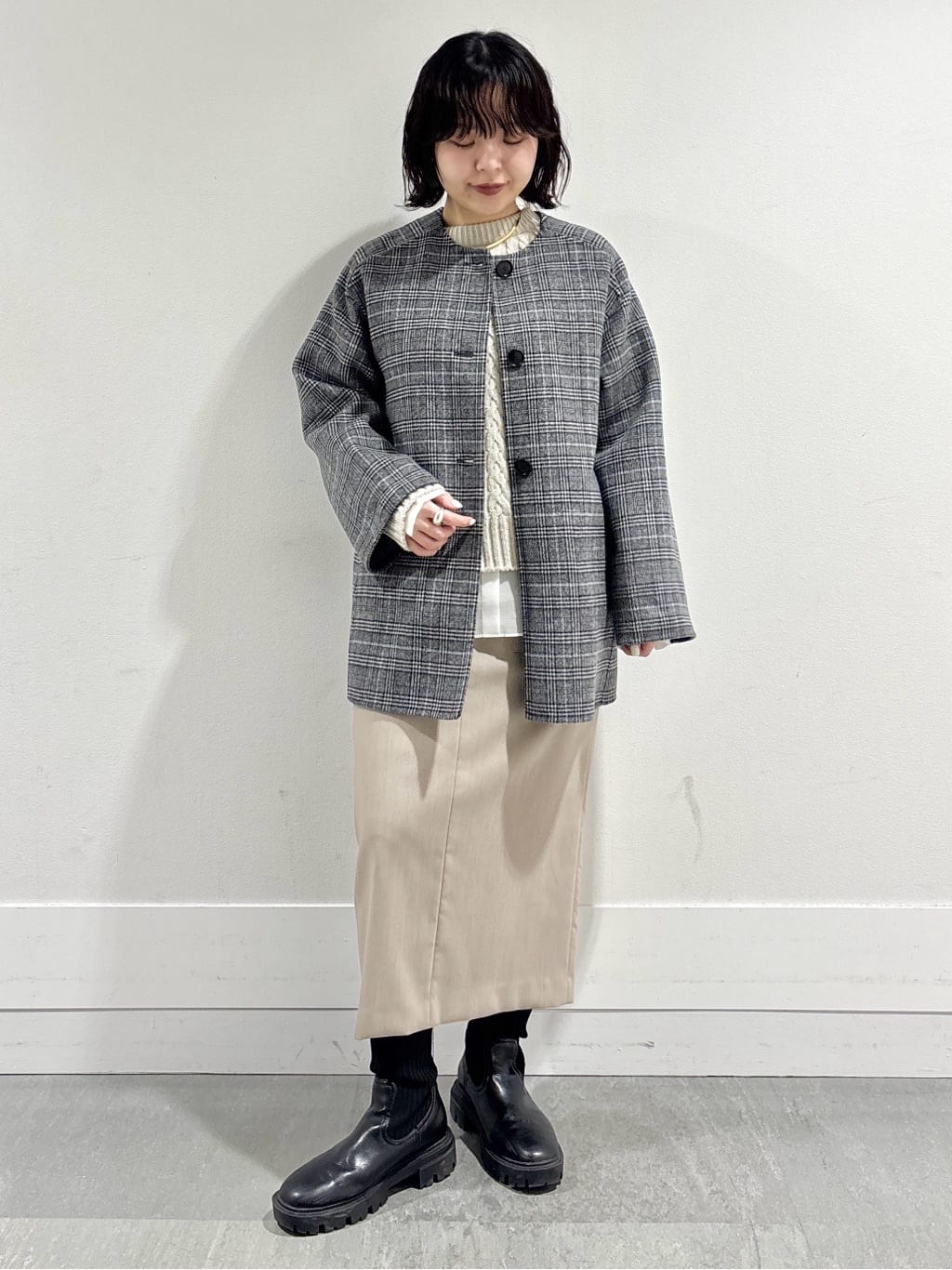 モエカさんの「UNTITLED｜【ミディ丈/軽やか】セミラグランリバー コート」を使ったコーディネート