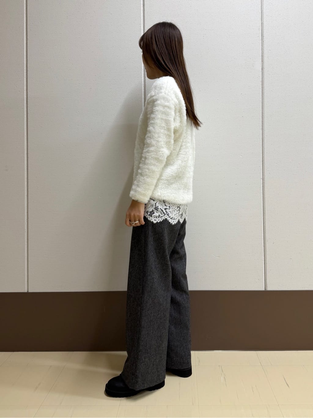mamiさんの「INDIVI｜【洗える】エアリーシャギートップス」を使ったコーディネート