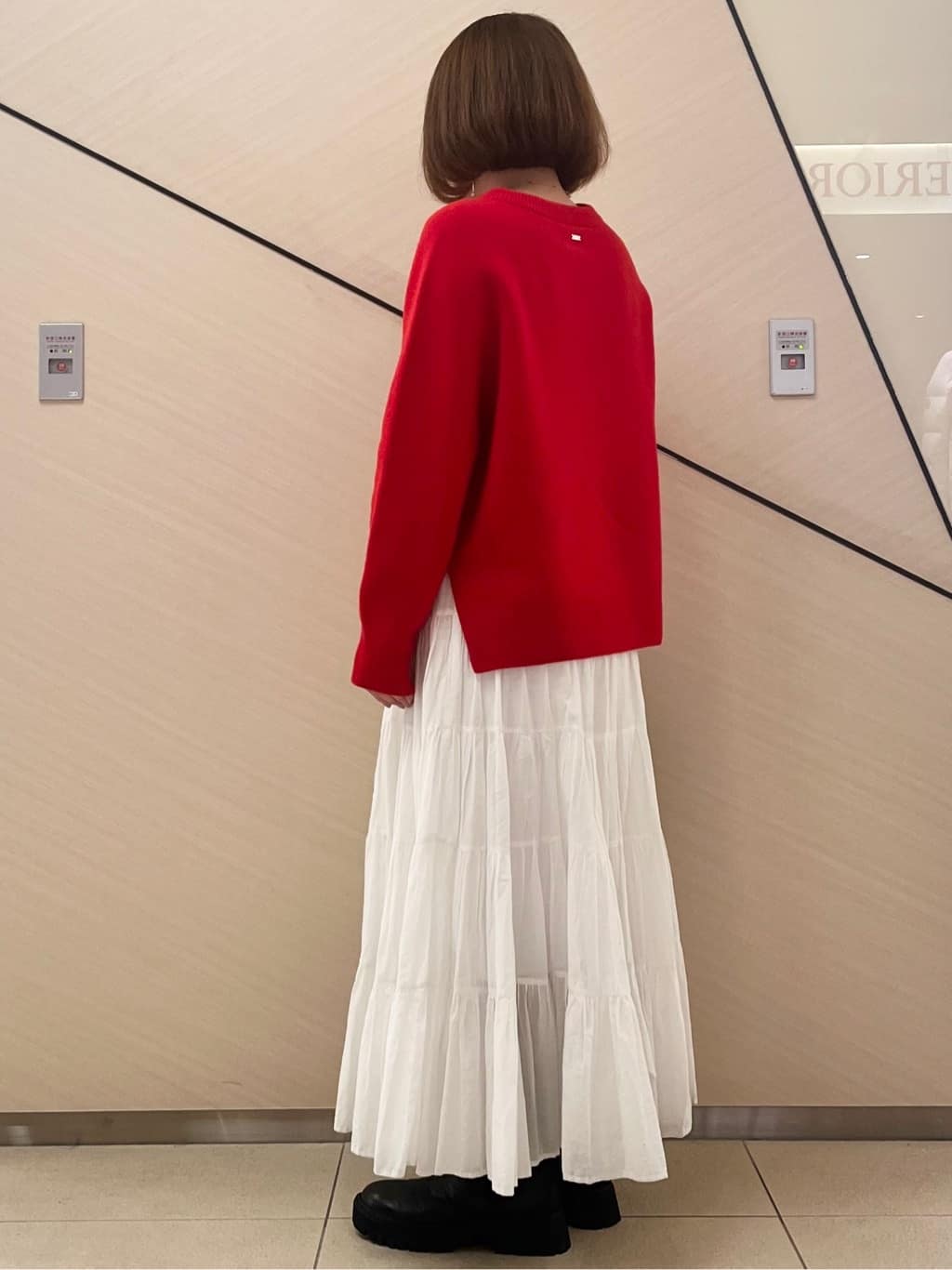 yahataさんの「DRESSTERIOR｜◆コンパクトフェイクファーバッグ」を使ったコーディネート