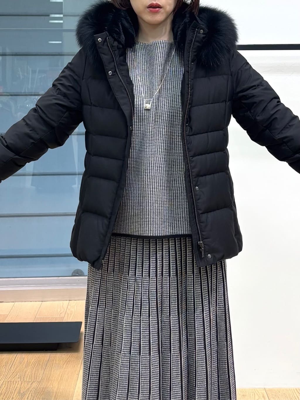 asamiさんの「INDIVI｜【洗える／SETUP可能】ジャカードボートネックニット」を使ったコーディネート