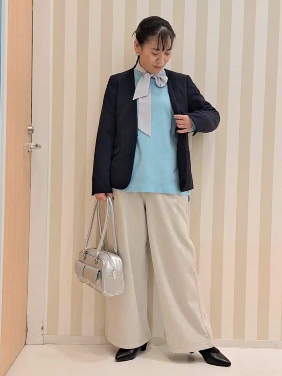 Saoさんの「SHOO･LA･RUE｜【洗濯機可/セットアップ可/S-3L】きちんと楽に。カットジョーゼットノーカラージャケット」を使ったコーディネート