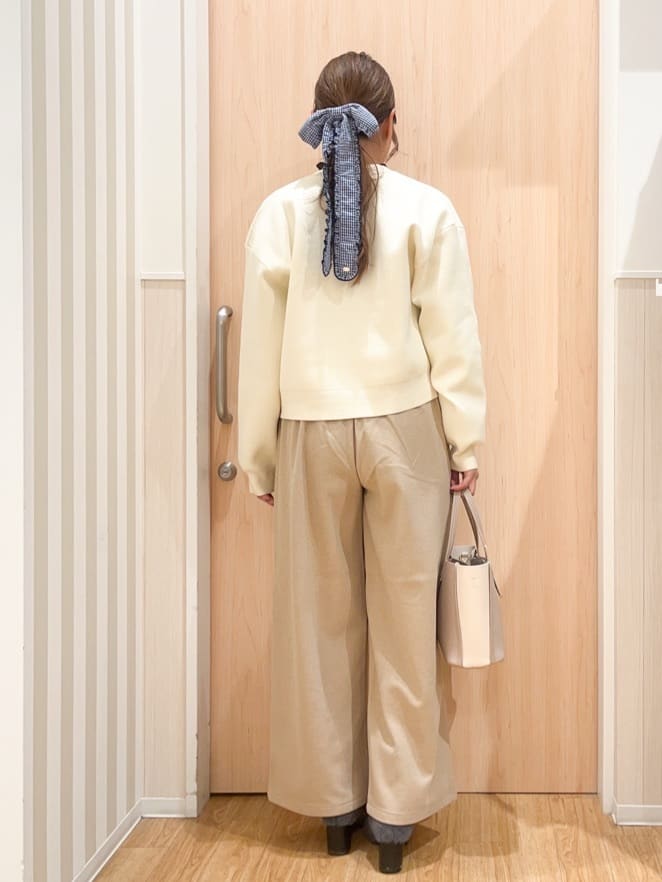 natsumiさんの「SHOO･LA･RUE｜【洗濯機可/S-LL】1枚でも羽織りでも 華やか上品カーデ」を使ったコーディネート