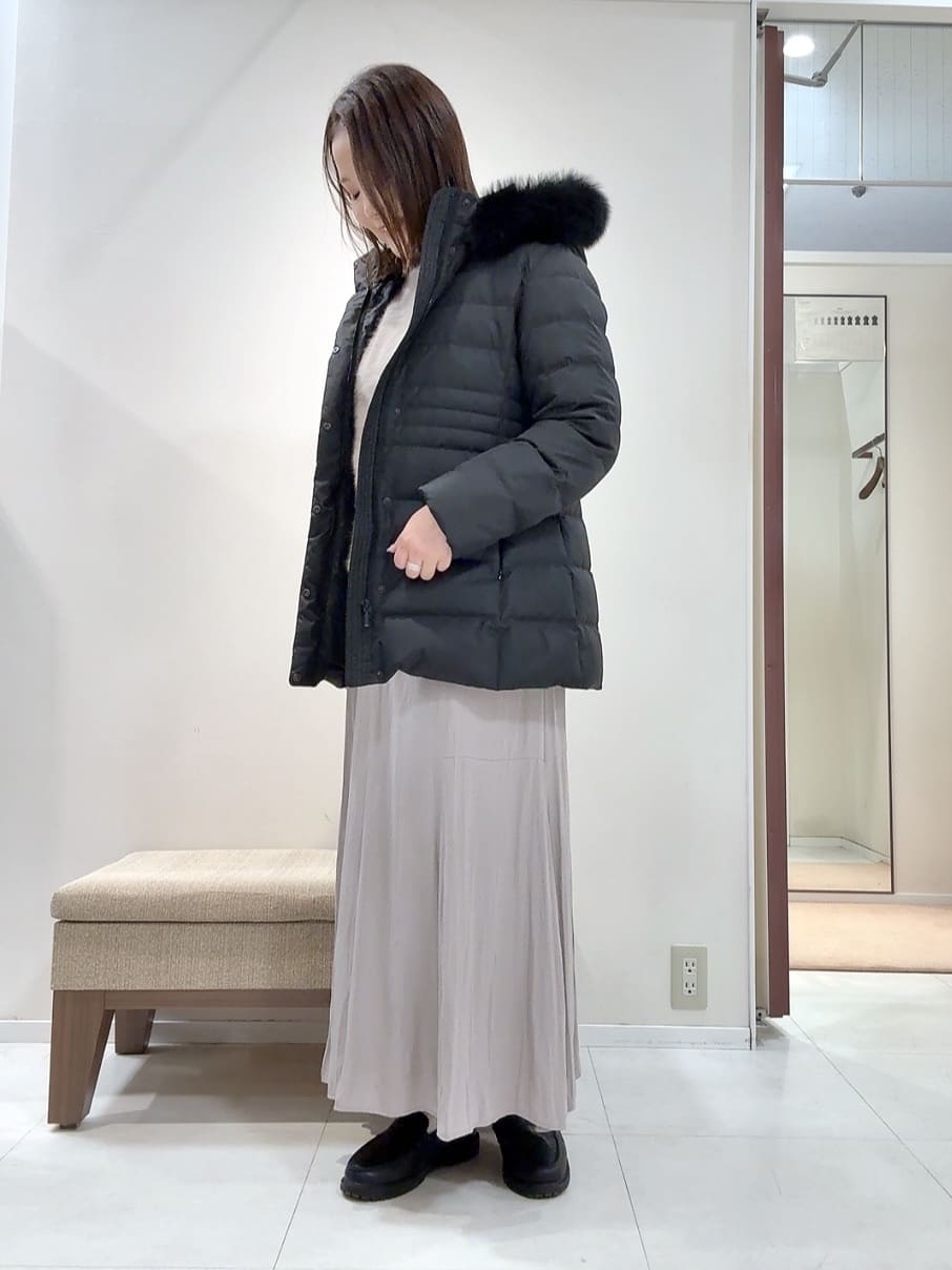 YUIさんの「UNTITLED｜【はっ水機能/フード取り外し可】ミディダウンコート」を使ったコーディネート