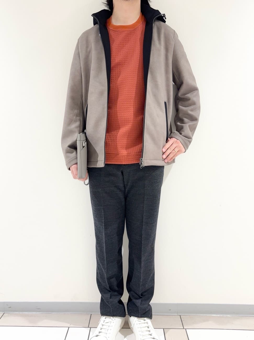 及川さんの「TAKEO KIKUCHI｜【JUST ONE LAYER】ダウンファブリック ジップアップ フード ブルゾン」を使ったコーディネート
