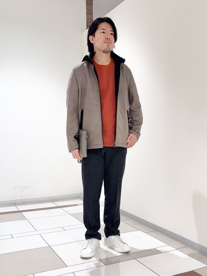 及川さんの「TAKEO KIKUCHI｜【JUST ONE LAYER】ダウンファブリック ジップアップ フード ブルゾン」を使ったコーディネート