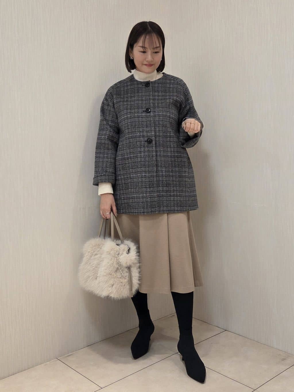 naokoさんの「UNTITLED｜【ミディ丈/軽やか】セミラグランリバー コート」を使ったコーディネート