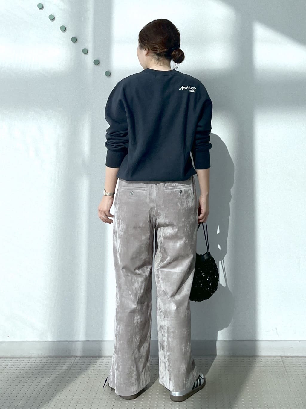 Soeさんの「DRESSTERIOR｜ソフト別珍イージーパンツ」を使ったコーディネート