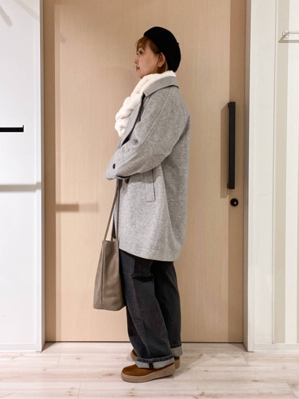 ぷくりんさんの「SHOO･LA･RUE｜【SHOO・LA・RUE DENIM/SS-LL】程よい厚みの ストレートデニムパンツ（10.5オン」を使ったコーディネート
