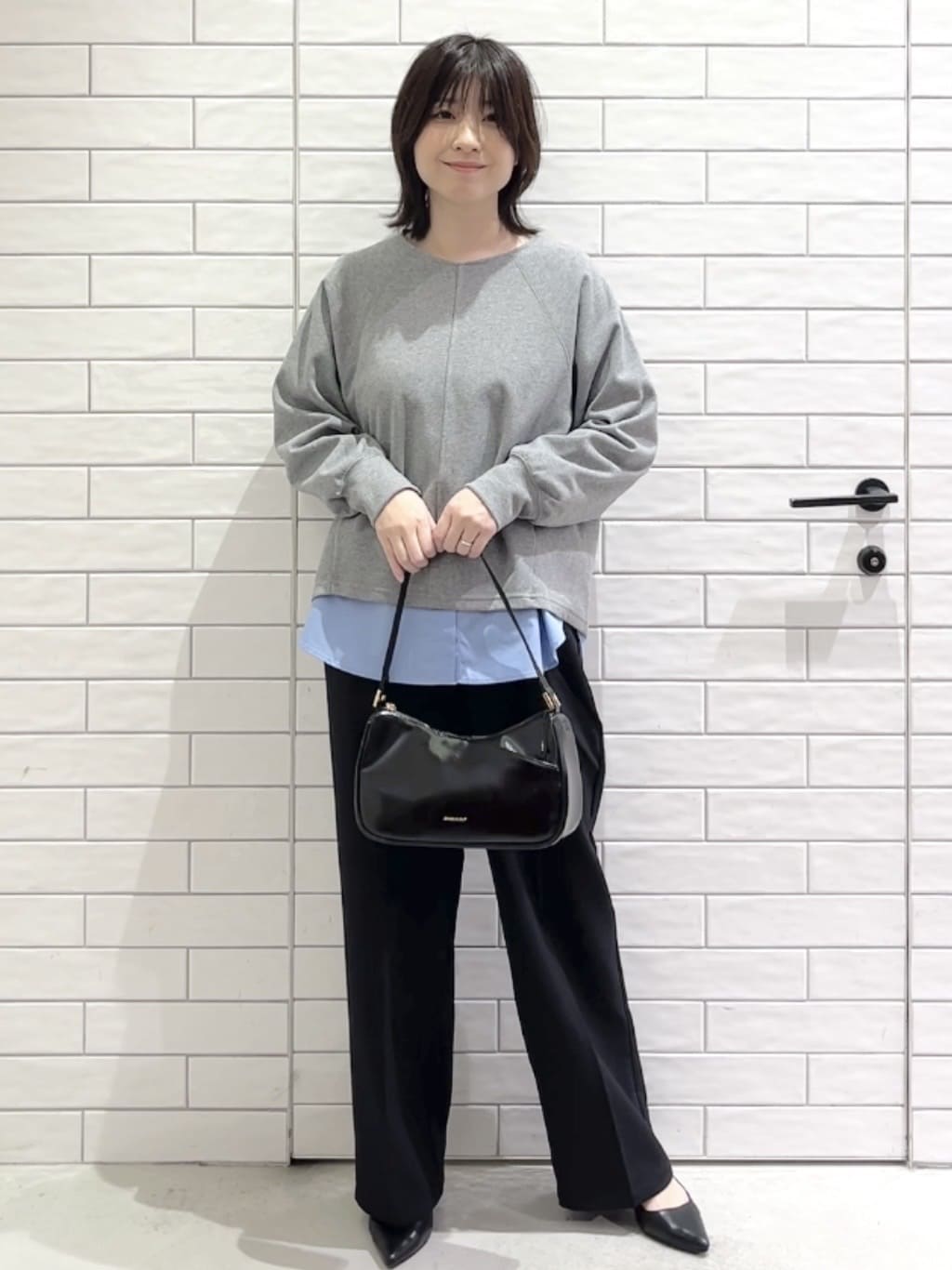 しおりさんの「OPAQUE.CLIP｜フォルムデザイントップス／セットアップ対応【洗濯機OK】」を使ったコーディネート
