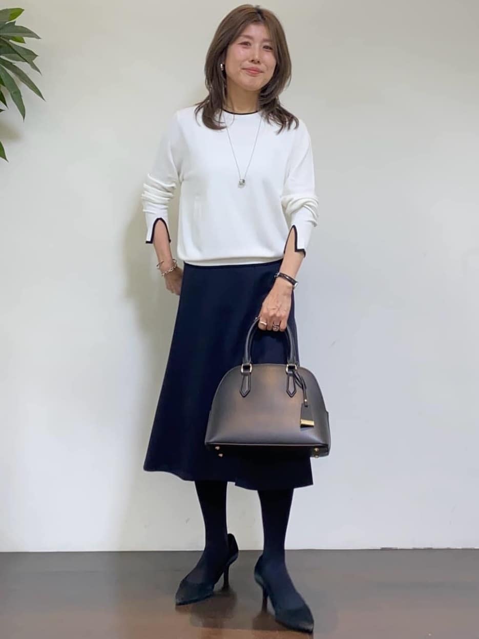 tomoさんの「UNTITLED｜【アンサンブル可/洗える】ウォームスパン カーディガン」を使ったコーディネート