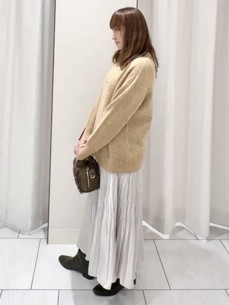 ʏᴜᴋɪᴋᴏさんの「UNTITLED｜【ゆったり】三つ杢カラーニット」を使ったコーディネート