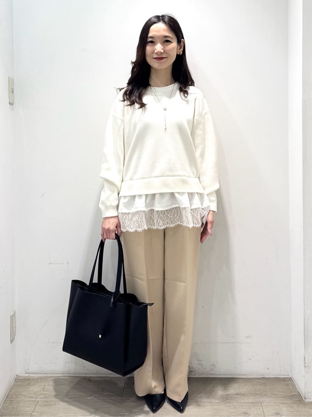 yuicciさんの「OPAQUE.CLIP｜裾レースドッキングニット」を使ったコーディネート