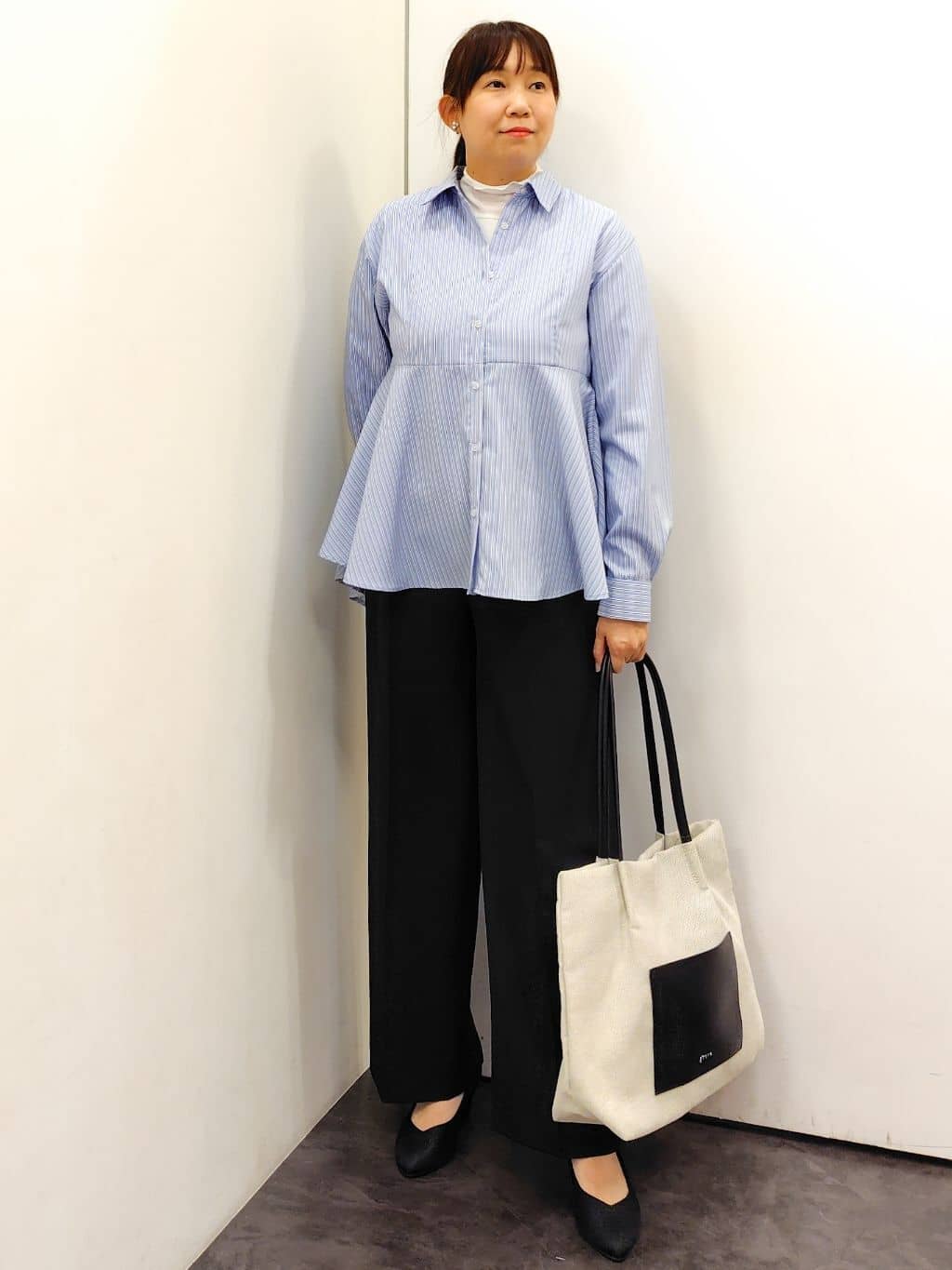こんちゃんさんの「grove｜【マシンウォッシュ／防シワ/SS-3L】ストレッチワイドパンツ」を使ったコーディネート