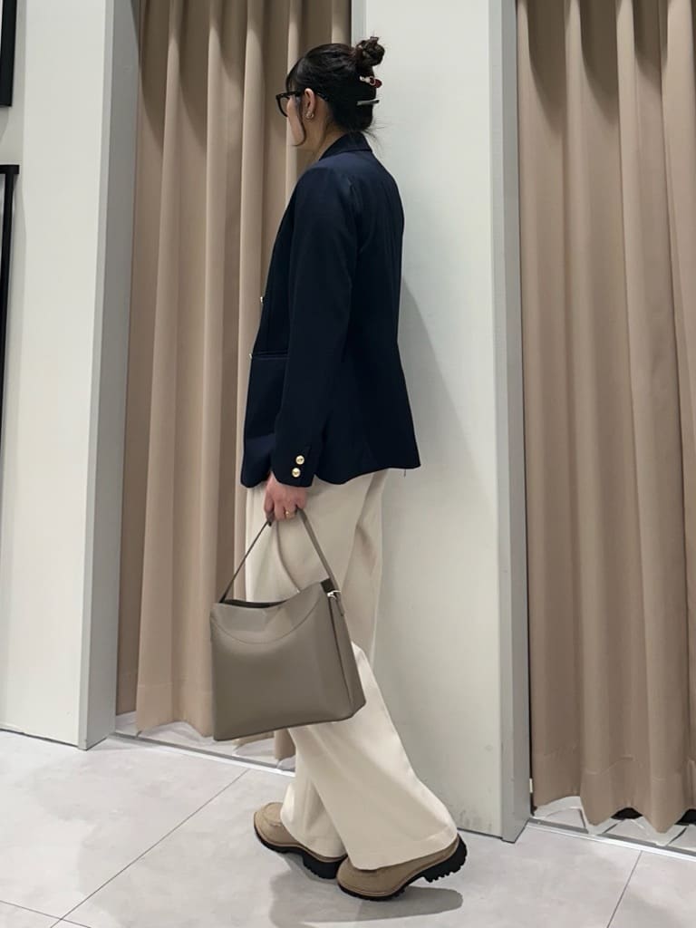 cottonさんの「THE SHOP TK｜【通勤にもデイリーにも】CAVIAN 金ボタンダブルブレストジャケット」を使ったコーディネート