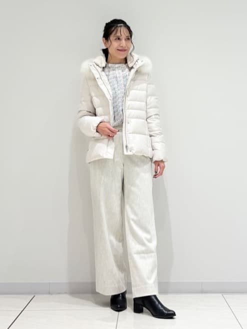 kayoさんの「INDIVI｜【名品／撥水／抗菌防臭】ショート丈リサイクルダウンコート」を使ったコーディネート