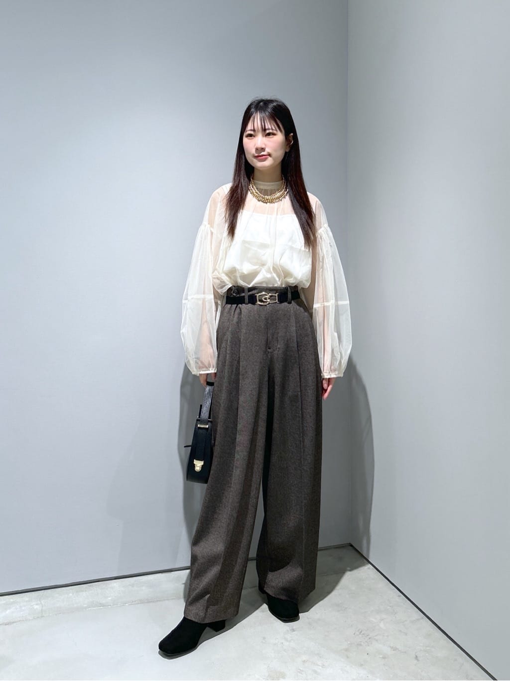 Renoさんの「INDIVI｜【MILLELA FIRENZE】ショルダームーンバッグ」を使ったコーディネート