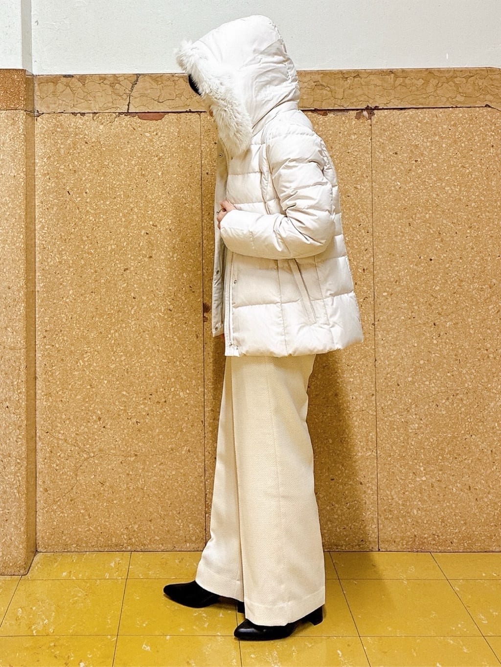 hattoriさんの「INDIVI｜【名品／撥水／抗菌防臭】ショート丈リサイクルダウンコート」を使ったコーディネート