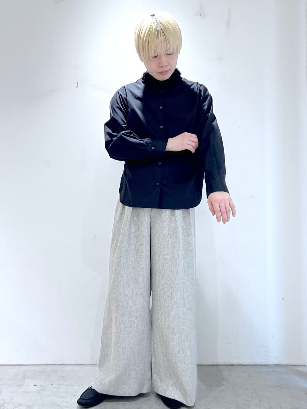 JINさんの「OPAQUE.CLIP｜襟チュールシャツ【洗濯機OK】」を使ったコーディネート