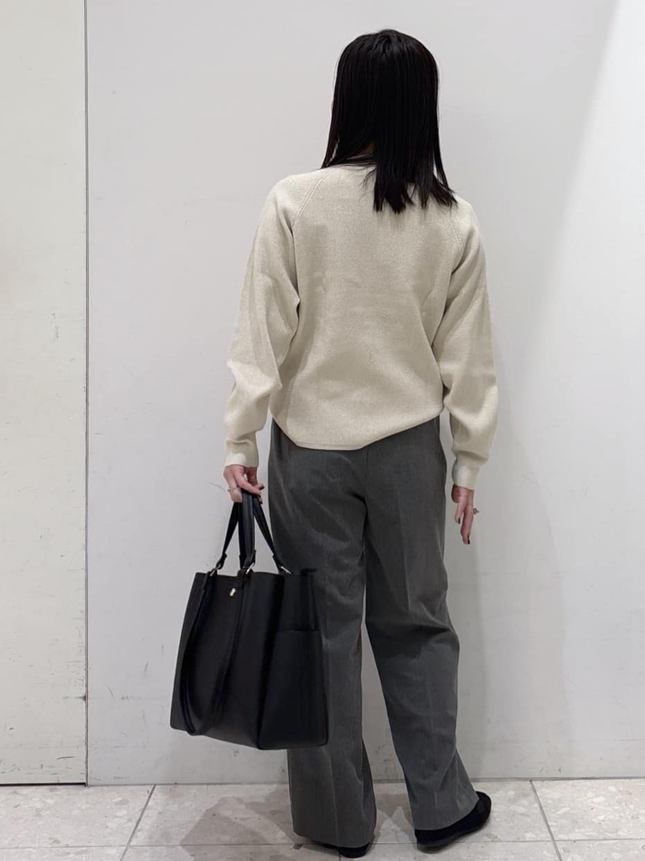 mameさんの「OPAQUE.CLIP｜撥水フードミドルダウンコート【防風／抗菌防臭／洗濯機OK】《S～LL》」を使ったコーディネート